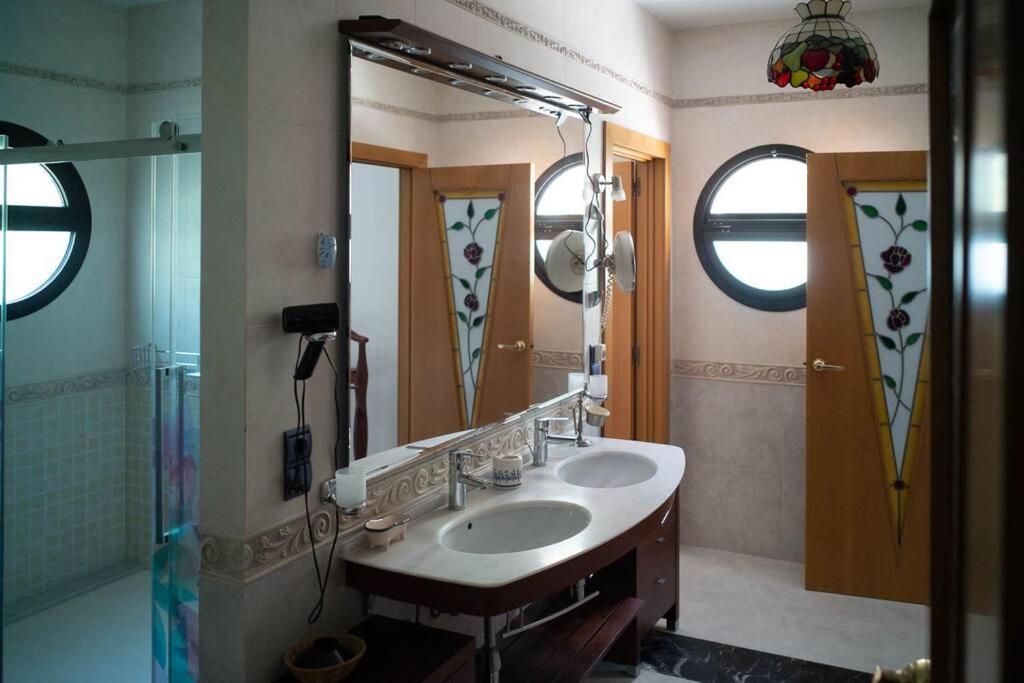 Beachside Villa In Puerto Marina, Benalmádena Eksteriør bilde