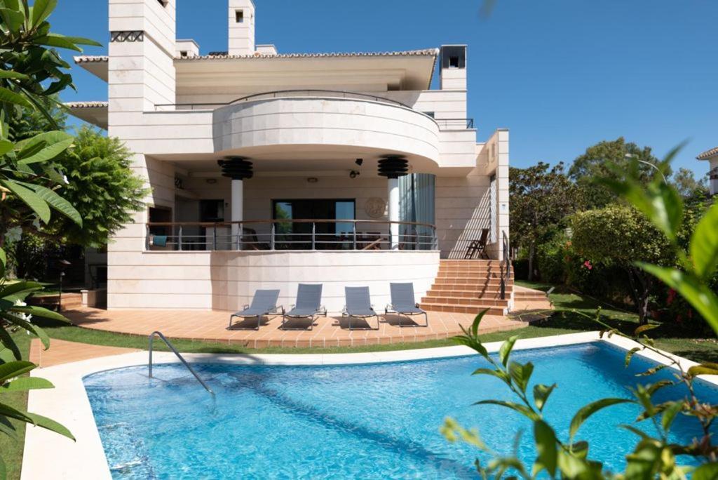 Beachside Villa In Puerto Marina, Benalmádena Eksteriør bilde